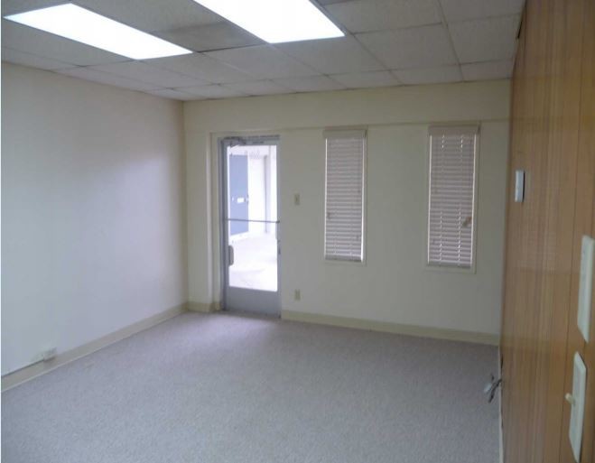 More Photos Of 1400 Chester Ave, Bakersfield Office For Lease