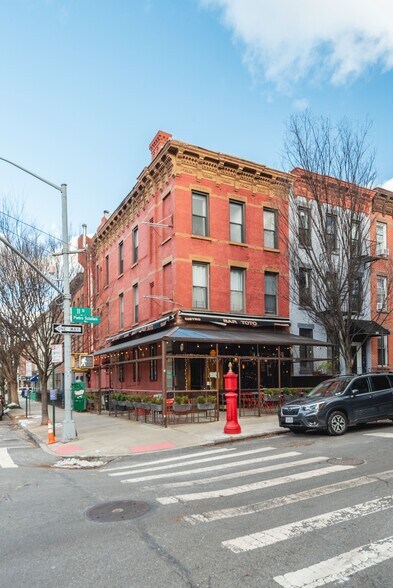 More Photos Of 475 6th Ave, Brooklyn Apartments For Sale