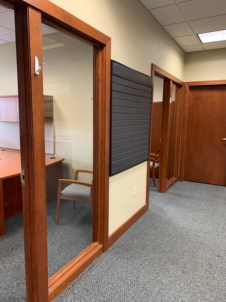 More Photos Of 2363 Holmgren Way, Green Bay Bank For Lease