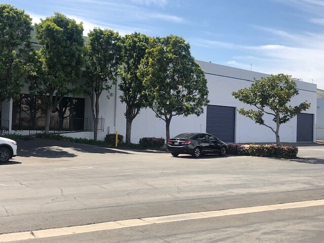 More Photos Of 2501-2551 S Alameda St, Los Angeles Unknown For Lease