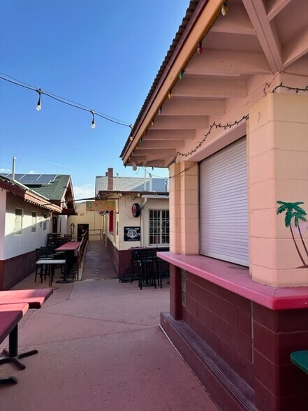 More Photos Of 2909 Pershing Dr, El Paso Storefront Retail Residential For Sale