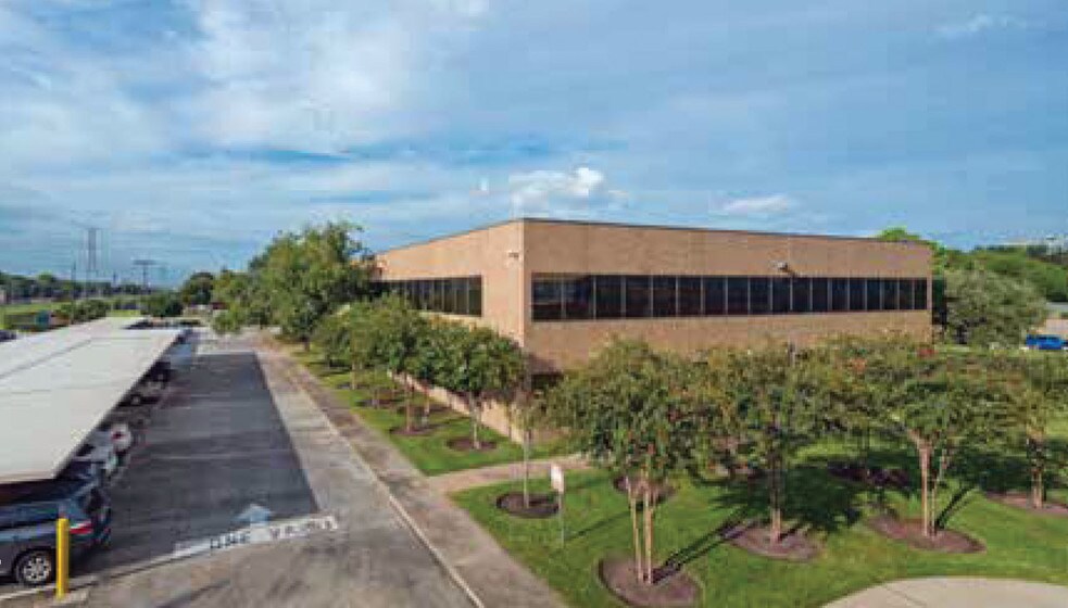 More Photos Of 2424 Wilcrest Dr, Houston Office For Lease
