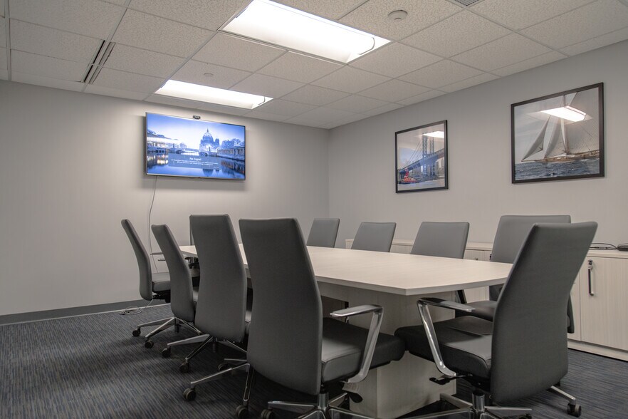 More Photos Of 50 Broadway, Hawthorne Flex For Lease