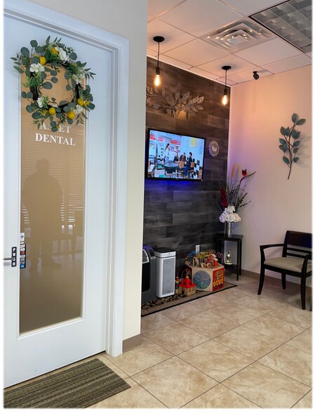 More Photos Of 8619 Broadway St, Pearland Medical For Lease