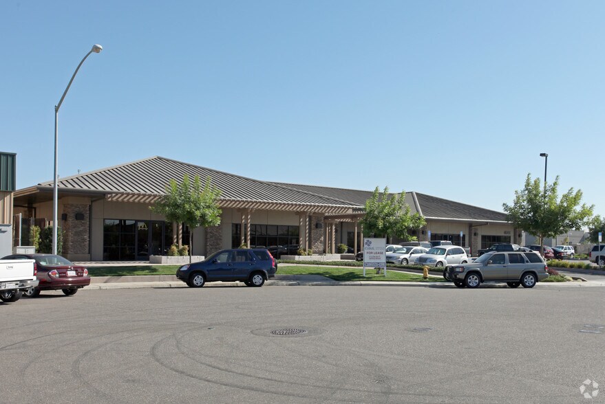 More Photos Of 4641 Spyres Way, Modesto Office For Lease