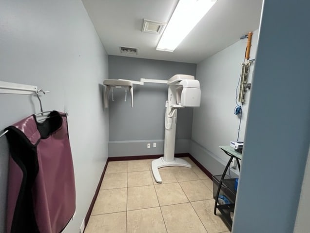 More Photos Of 1125 E 17th St, Santa Ana Unknown For Lease