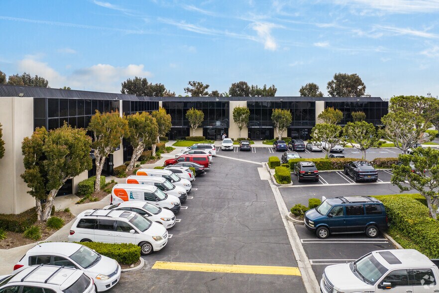 More Photos Of 350 S Crenshaw Blvd, Torrance Unknown For Lease