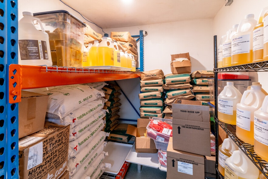 More Photos Of 711 W 8th St, Pueblo Manufacturing For Sale