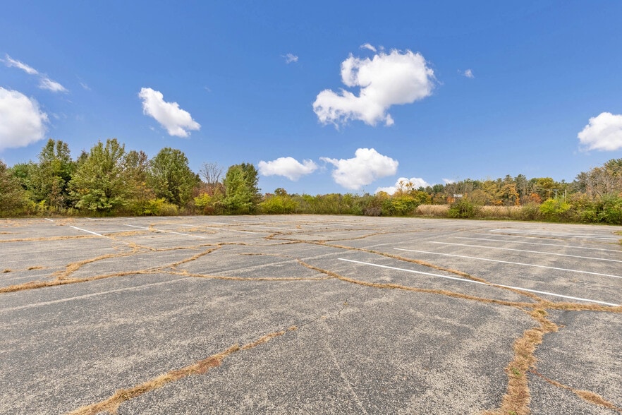 More Photos Of 4277 Columbus Pike, Delaware Religious Facility For Sale