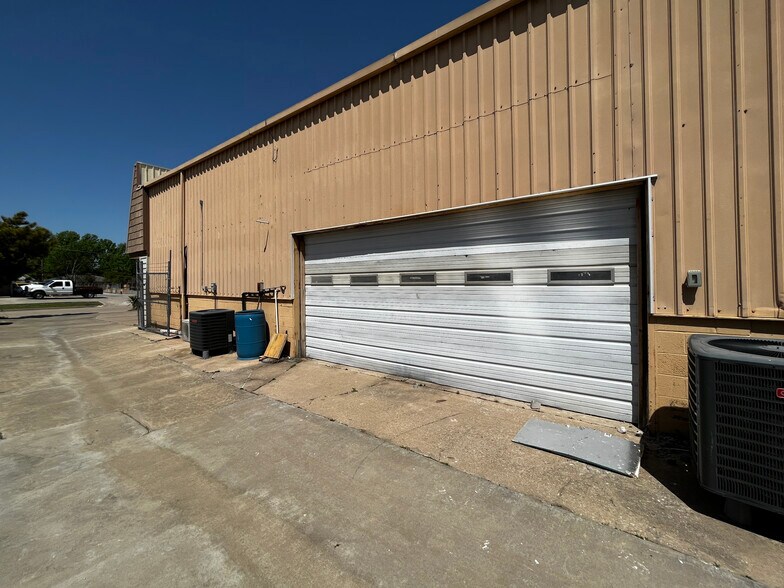 More Photos Of 165 S 122nd Ave, Tulsa Warehouse For Sale