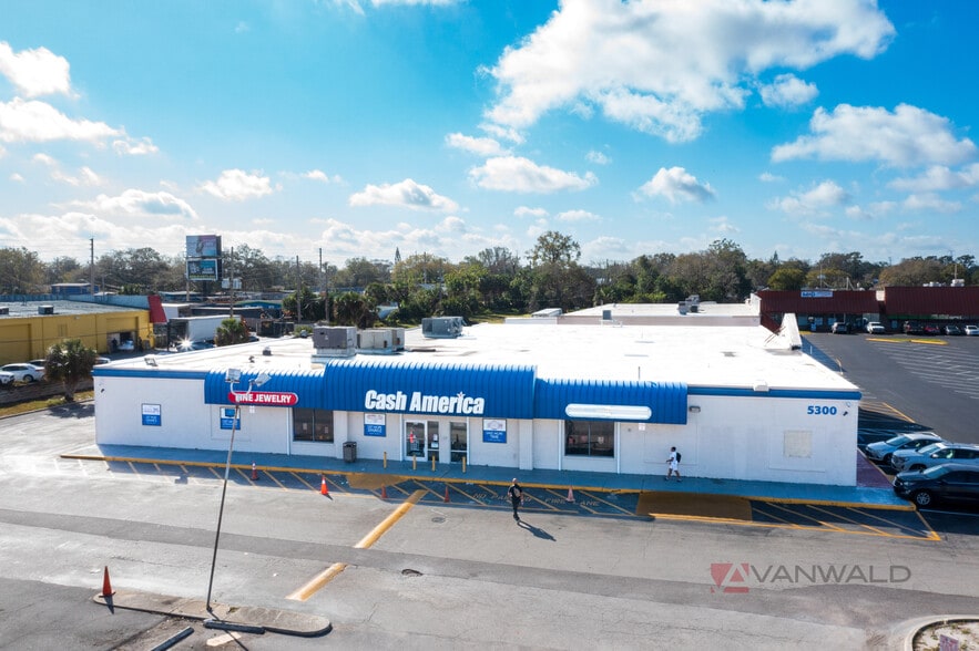 More Photos Of 5218-5398 Silver Star Rd, Orlando Unknown For Lease