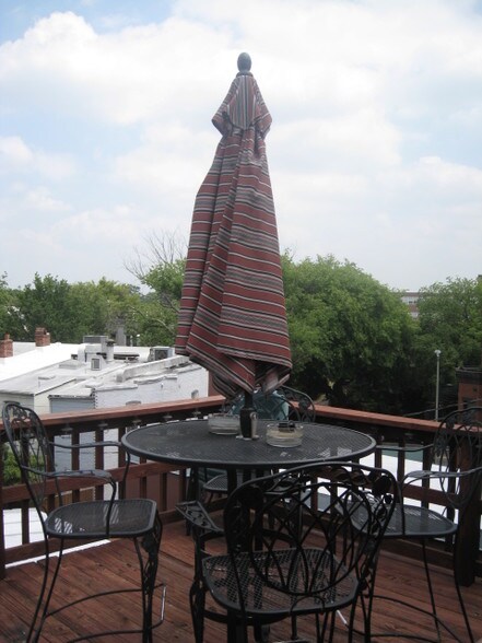 More Photos Of 1010 Pennsylvania Ave SE, Washington Hospitality For Sale