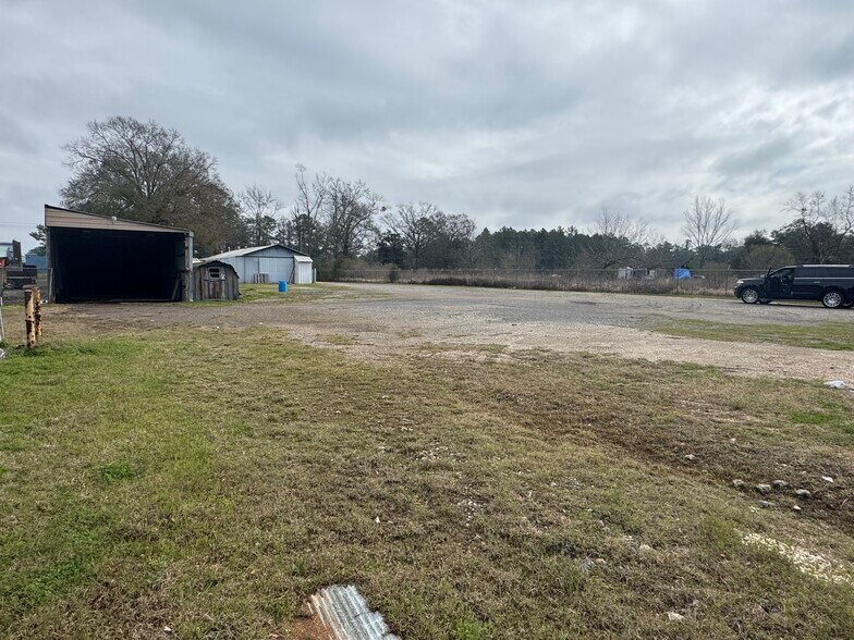 More Photos Of 12935 U. S. 43, Axis Flex For Lease