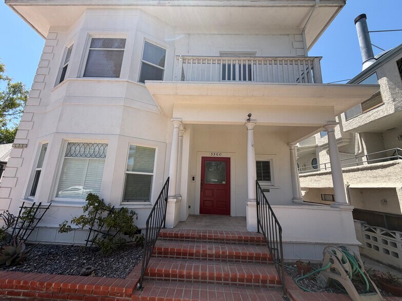 More Photos Of 3560 Front St, San Diego Multifamily For Sale