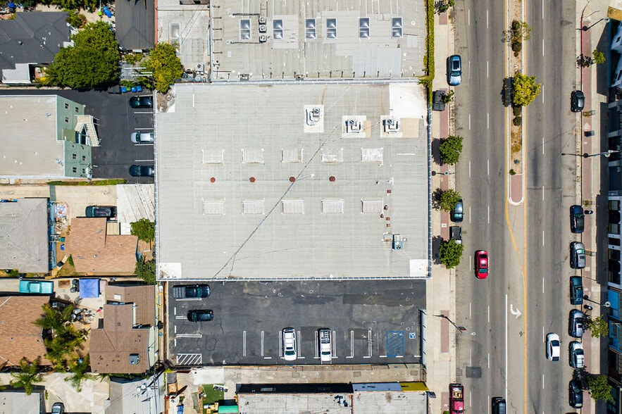More Photos Of 4625 W Washington Blvd, Los Angeles Warehouse For Lease