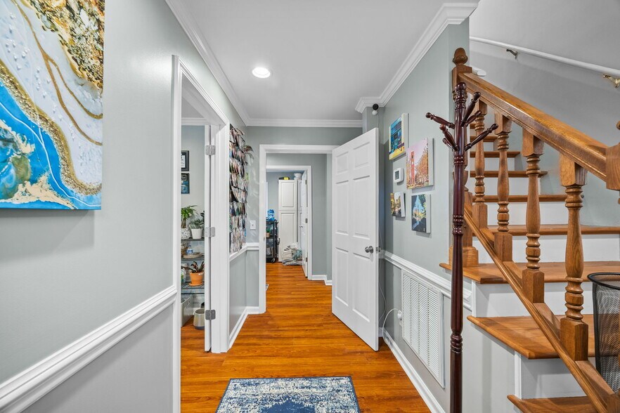 More Photos Of 275 E Henry St, Spartanburg Office Residential For Sale
