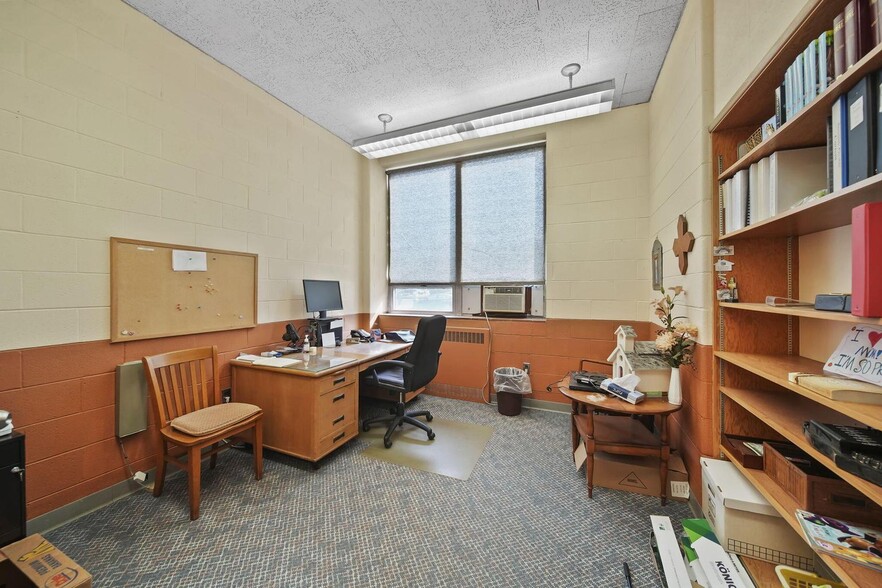 More Photos Of 201 S Jackson St, Jackson Specialty For Sale