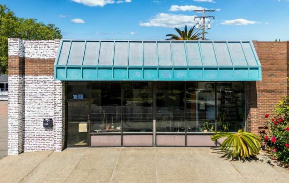 More Photos Of 3168 Riverside Blvd, Sacramento General Retail For Sale