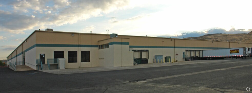 More Photos Of 45 Vista Blvd, Sparks Warehouse For Sale