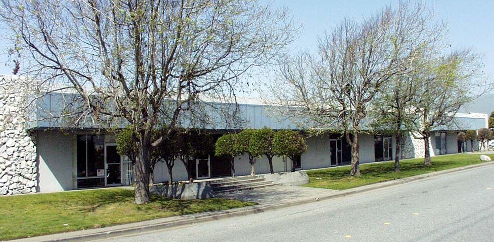 More Photos Of 329-349 Littlefield Ave, South San Francisco Manufacturing For Lease