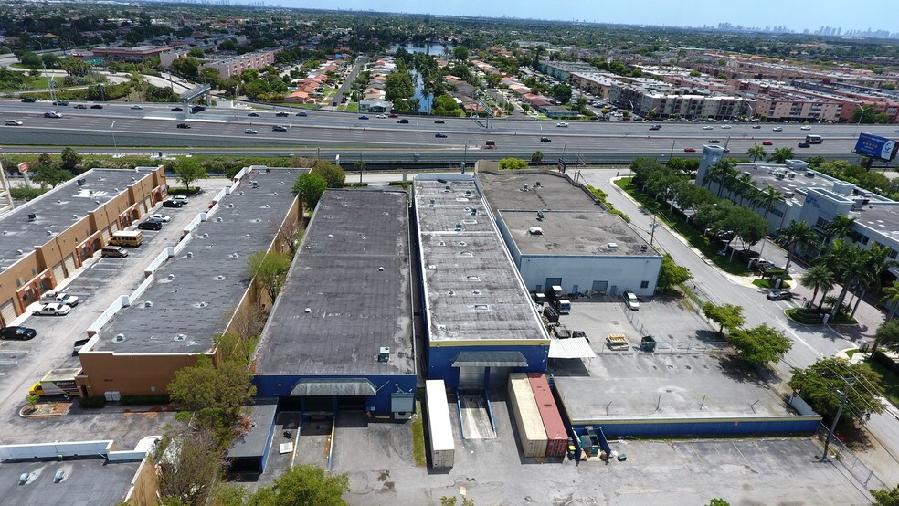 More Photos Of 6440-6490 W 20th Ave, Hialeah Light Distribution For Lease