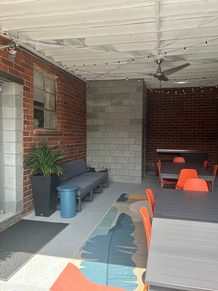 Primary Photo Of 3411 Pierce Dr NE, Chamblee Coworking Space