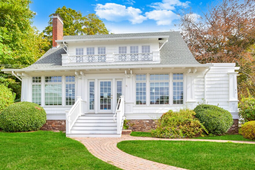 More Photos Of 71 Cedar St, Branford Office For Sale