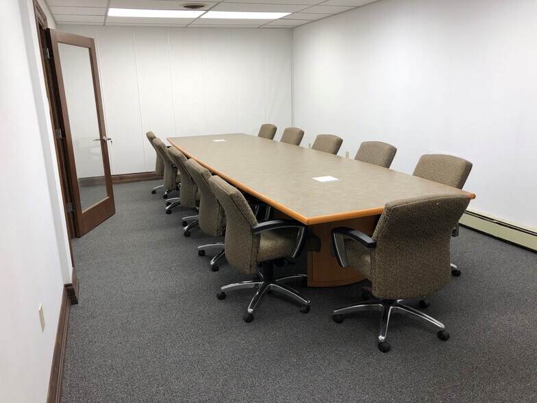 More Photos Of 305 E Huron Ave, Bad Axe Storefront Retail Office For Lease