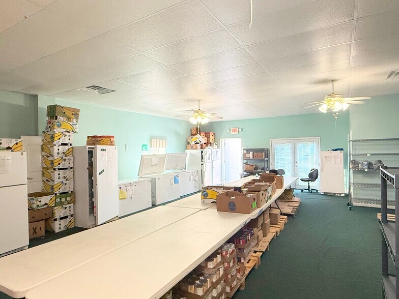 More Photos Of 3637 Winchester Rd, New Market Flex For Sale