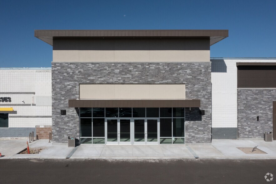More Photos Of 200 W Belleview Ave, Englewood Freestanding For Lease