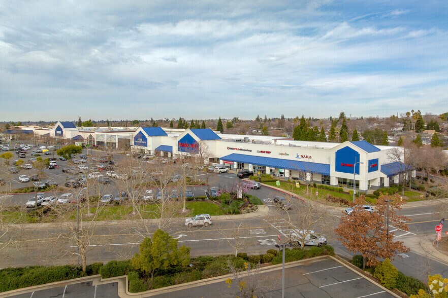 Primary Photo Of 850 E Bidwell St, Folsom General Retail For Sale