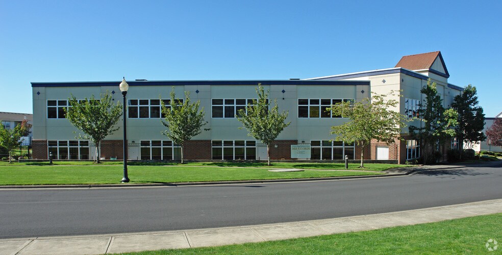 More Photos Of 15320-15325 NW Central Dr, Portland Unknown For Lease