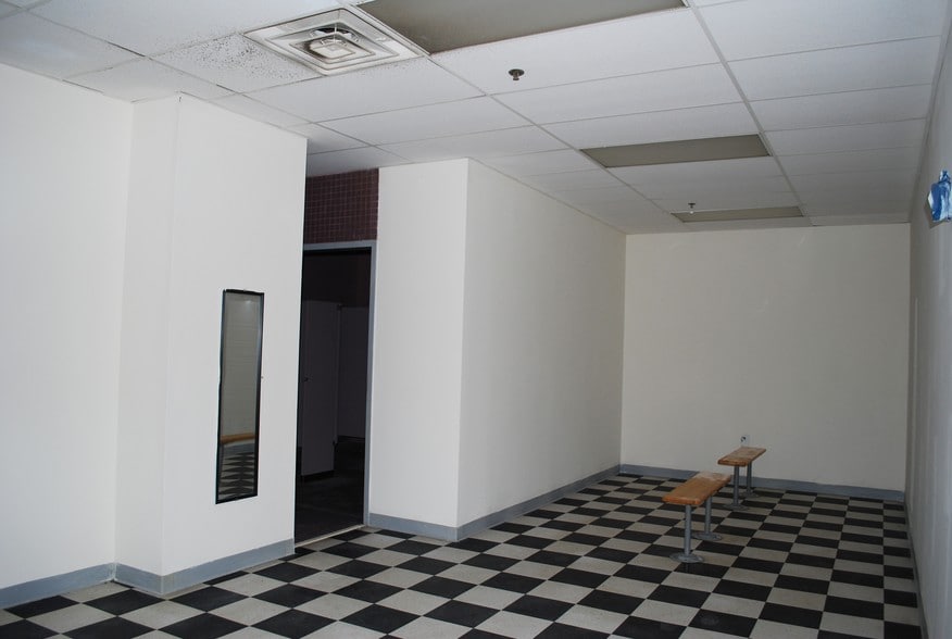 More Photos Of 5055 Austell Rd, Austell Storefront For Lease