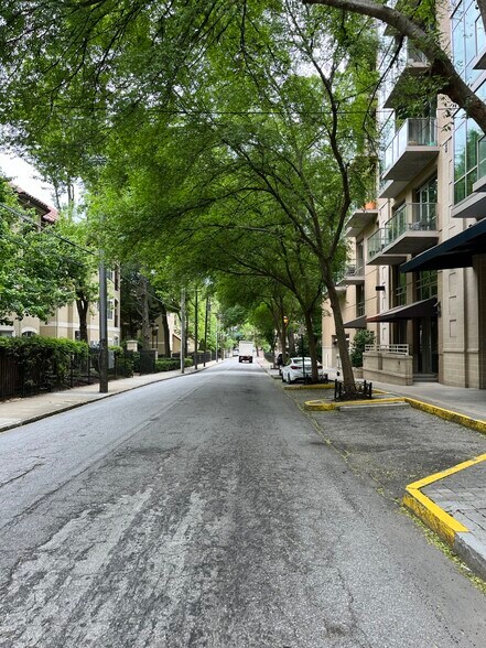 More Photos Of 905 Juniper St, Atlanta Apartments For Sale