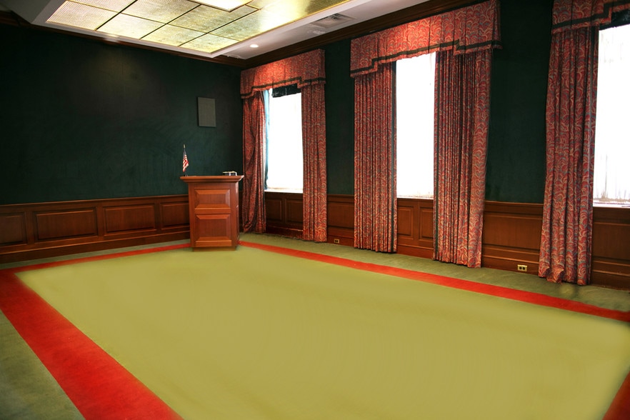 More Photos Of 39 2nd St NW, Hickory Office For Sale