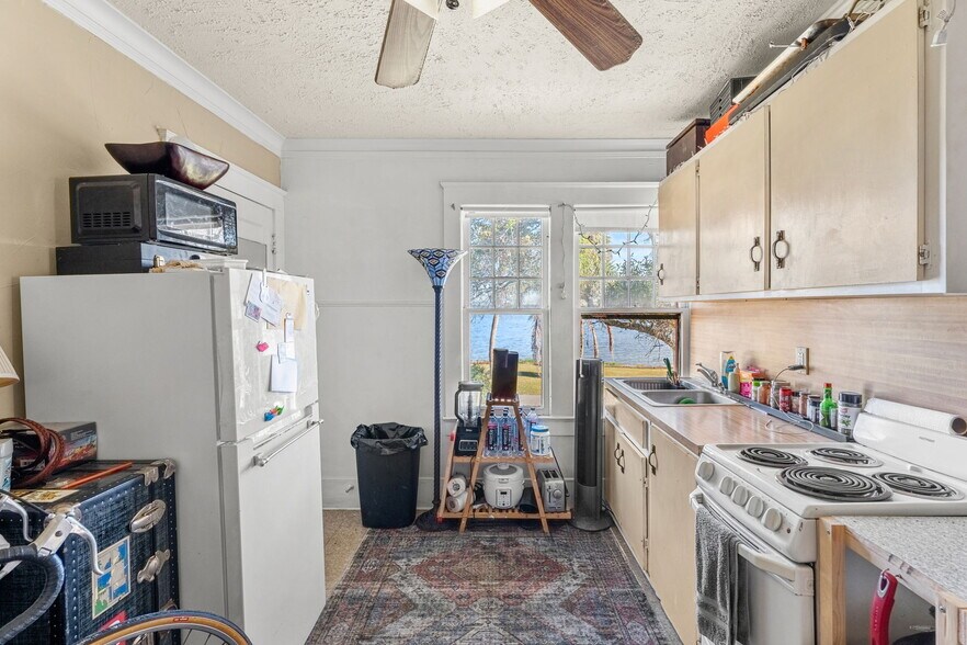 More Photos Of 2716 Riverview Dr, Melbourne Apartments For Sale