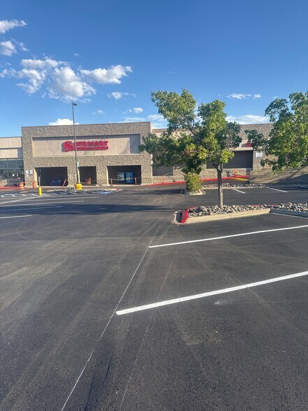 More Photos Of 4348 S Carson St, Carson City Supermarket For Lease