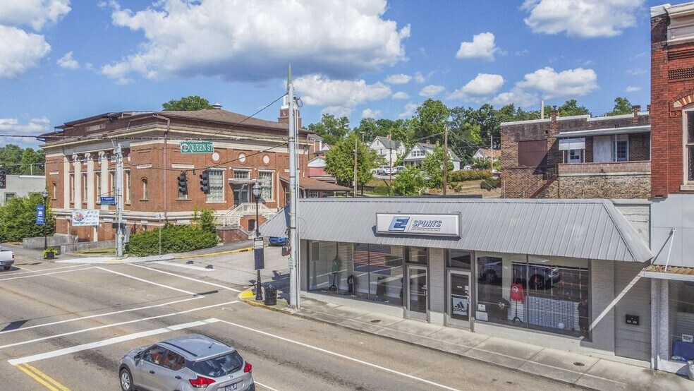 More Photos Of 430 N Roane St, Harriman Storefront For Sale