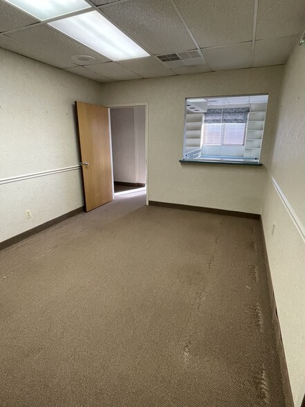 More Photos Of 180 White Rd, Little Silver Medical For Lease