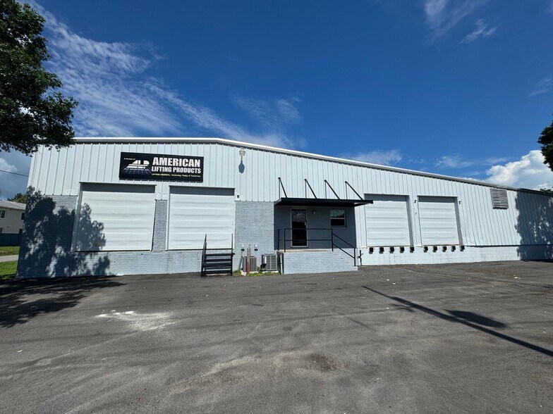 More Photos Of 5007 S Westshore Blvd, Tampa Warehouse For Sale