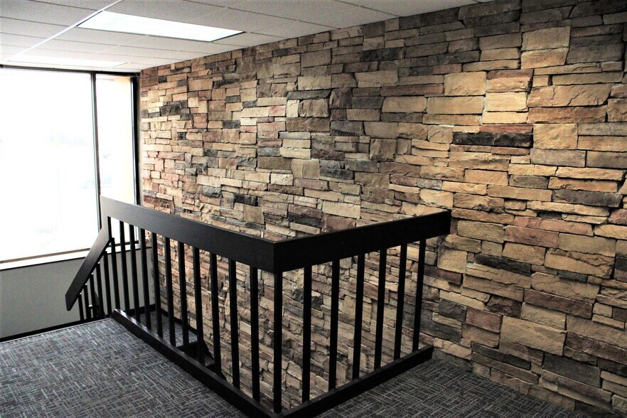 More Photos Of 2738 Winnetka Ave N, New Hope Medical For Lease