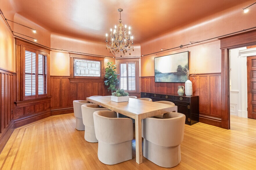 More Photos Of 2220 Capitol Ave, Sacramento Apartments For Sale