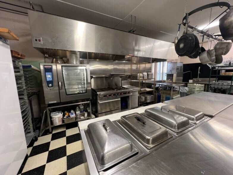 More Photos Of 6141 W Lake Rd, Auburn Hospitality For Sale