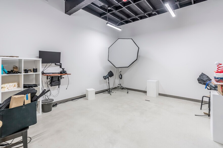 More Photos Of 1014 N Dixie Hwy, Lake Worth Beach Loft Creative Space For Sale