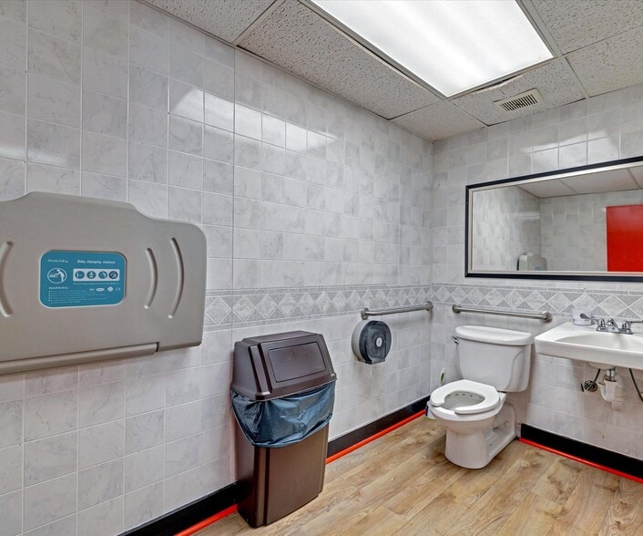 More Photos Of 110 N Courtland St, East Stroudsburg Auto Dealership For Sale