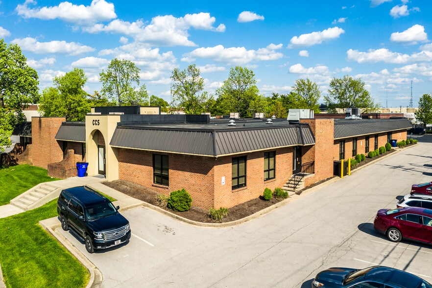 More Photos Of Convenient Access, Lexington Office For Lease