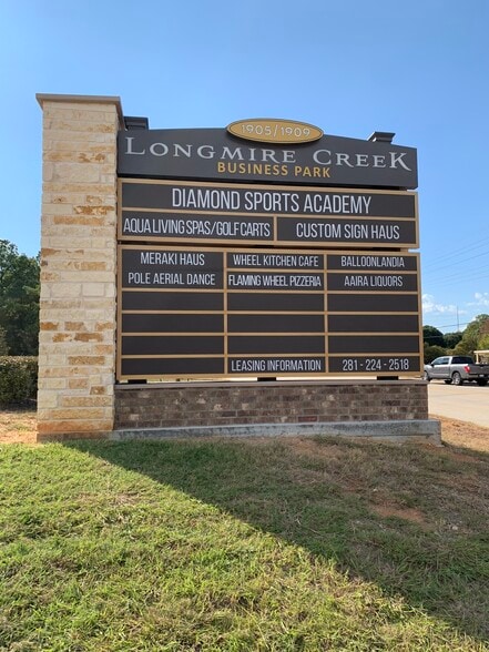 More Photos Of 1905 Longmire Rd, Conroe Unknown For Lease