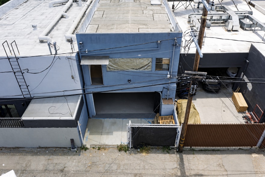 More Photos Of 8543 Venice Blvd, Los Angeles Loft Creative Space For Lease