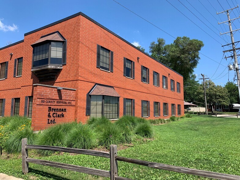 More Photos Of 721 E Madison St, Villa Park Medical For Lease