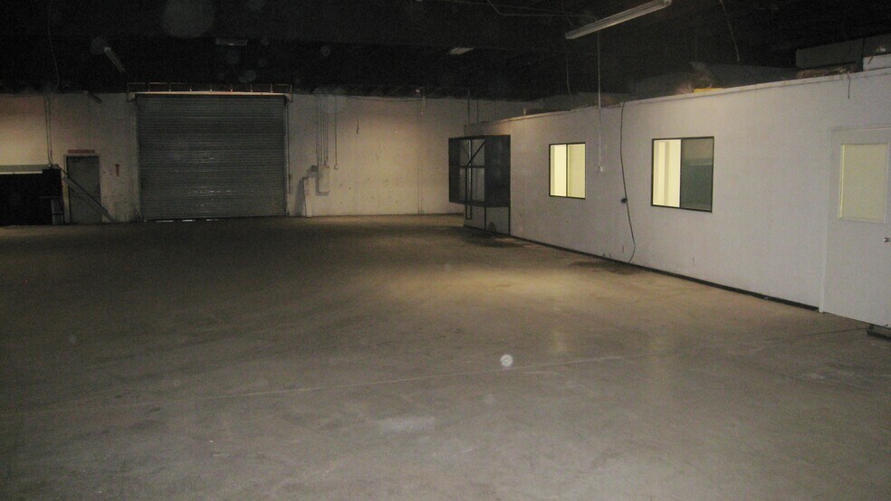 More Photos Of 1927 S Van Ness Ave, Fresno Warehouse For Lease